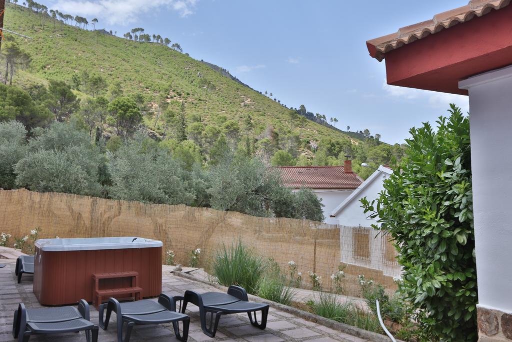 Apartamentos El Madronal โกโตริโอส ภายนอก รูปภาพ