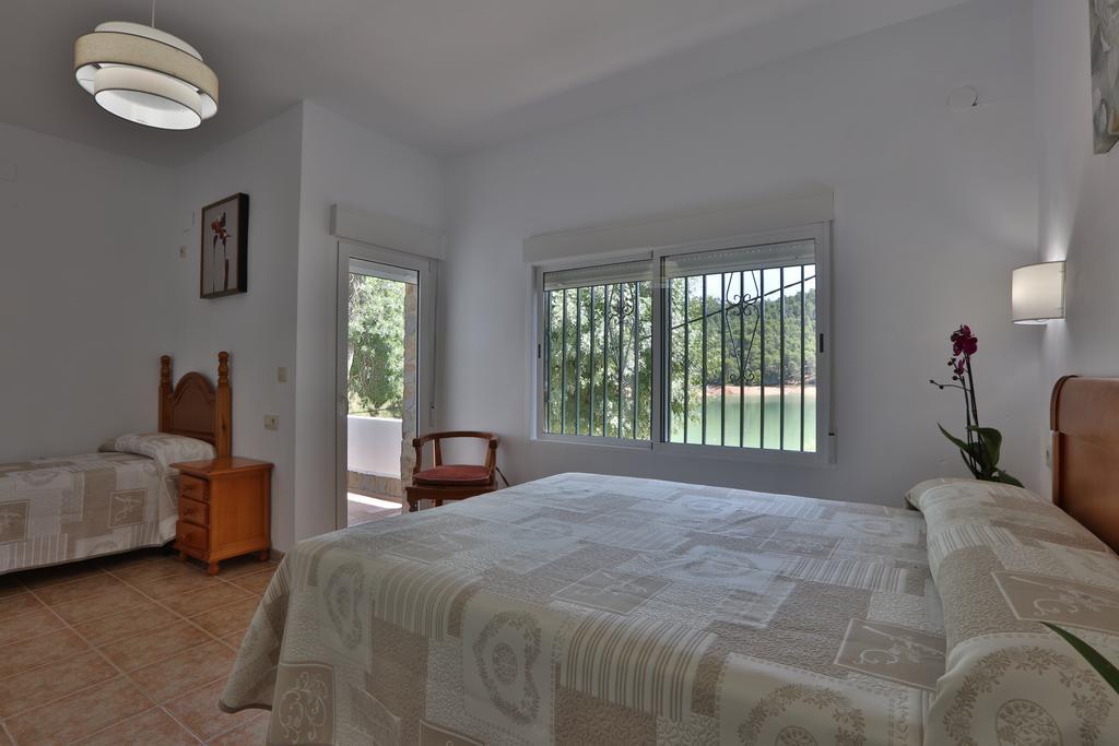 Apartamentos El Madronal โกโตริโอส ภายนอก รูปภาพ