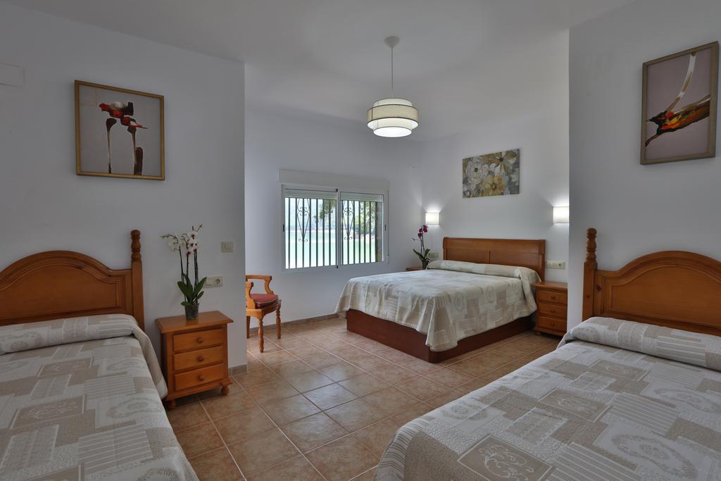 Apartamentos El Madronal โกโตริโอส ภายนอก รูปภาพ