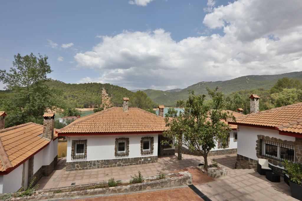 Apartamentos El Madronal โกโตริโอส ภายนอก รูปภาพ